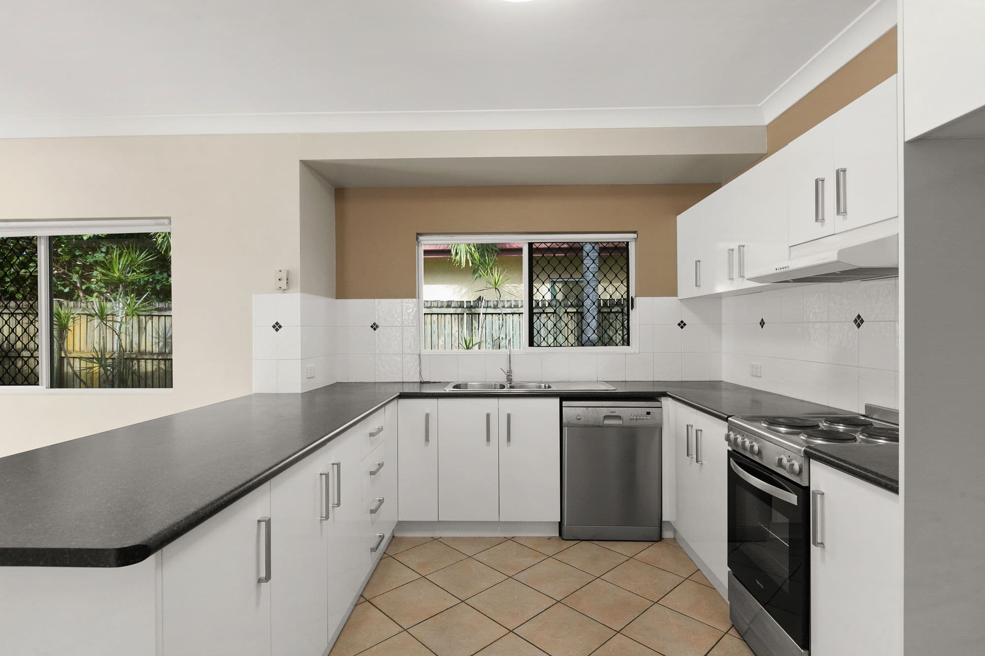 8 Capri Close, Kewarra Beach QLD 4879, Kewarra Beach - Thumbnail 5