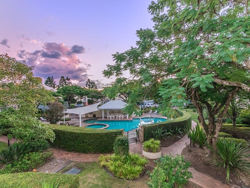 1 Ross Street, Benowa QLD 4217, Benowa - Thumbnail 2