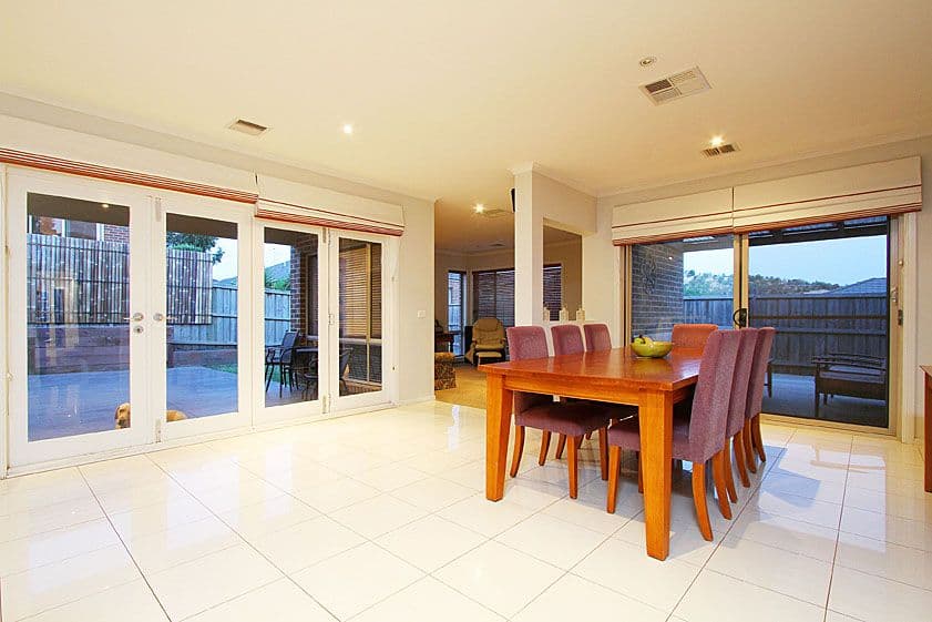 7 Lockley Parade, SOUTH MORANG VIC 3752, South Morang - Thumbnail 7