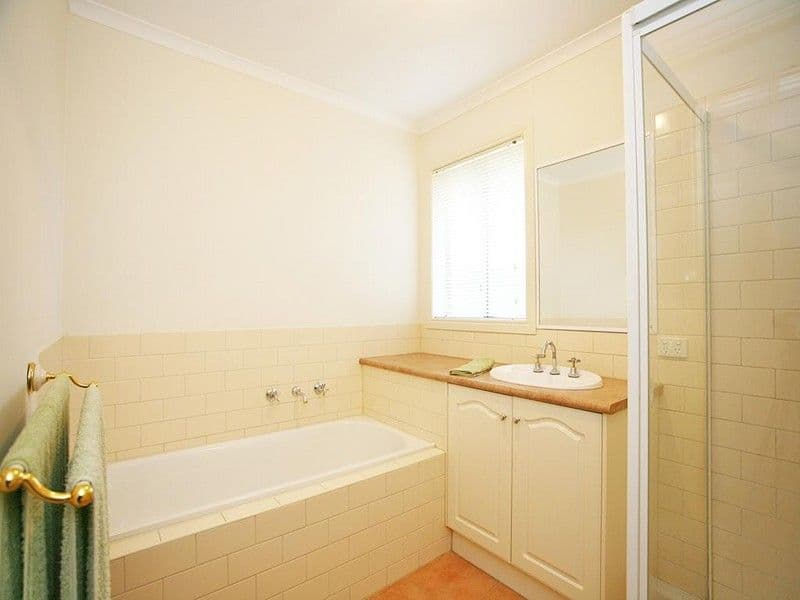 3 Osmington Circuit, NARRE WARREN SOUTH VIC 3805, Narre Warren South - Thumbnail 7
