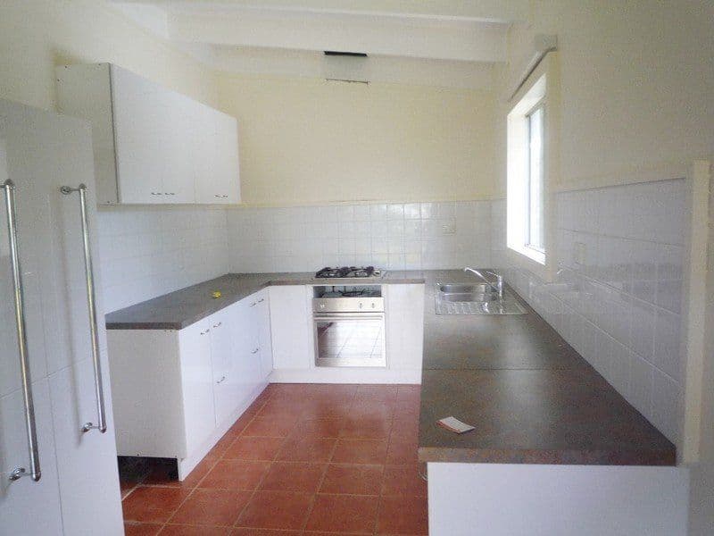 17 Beaufort Place, DECEPTION BAY QLD 4508, Deception Bay - Thumbnail 2