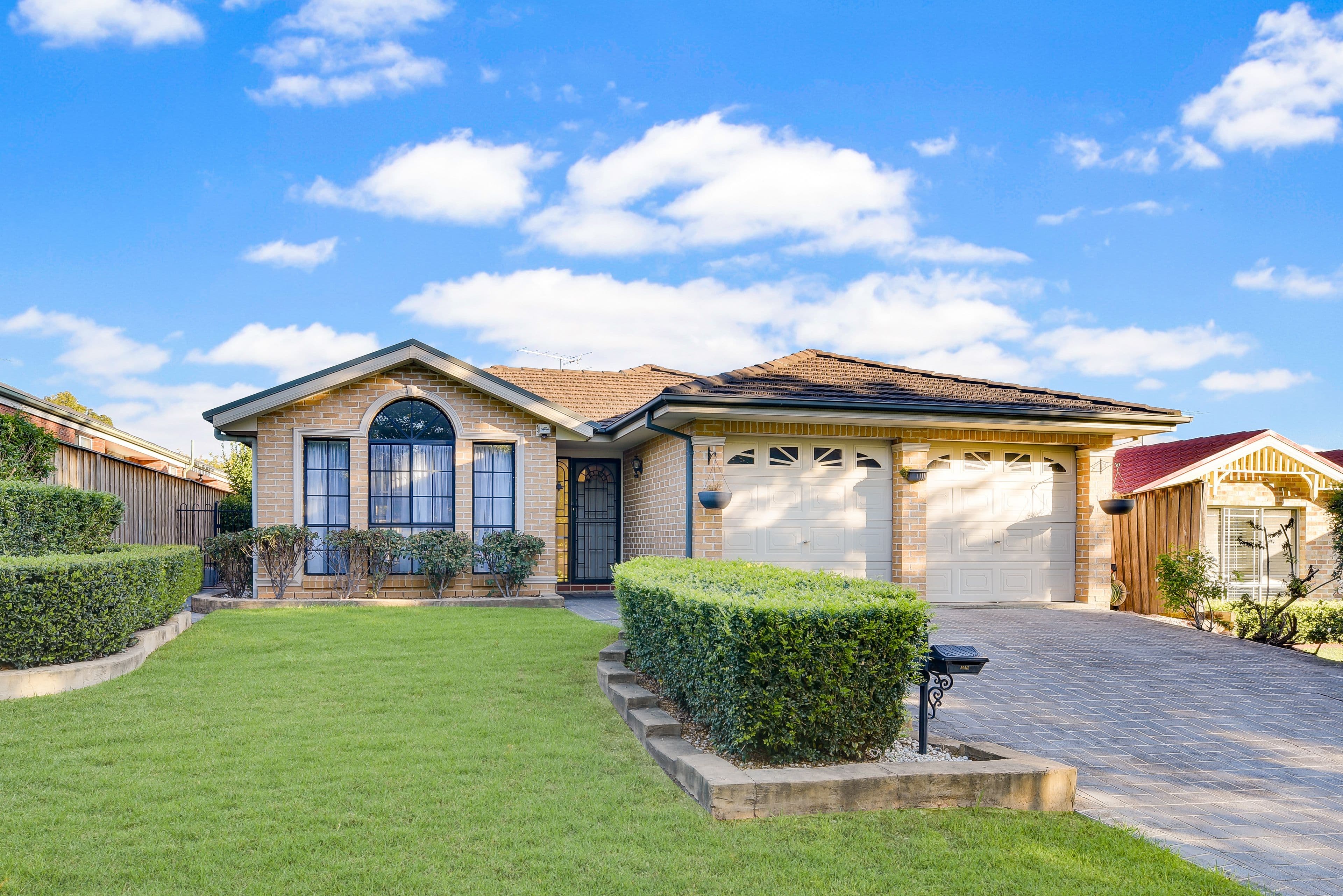 10 Denbigh Place, Harrington Park - Image 1