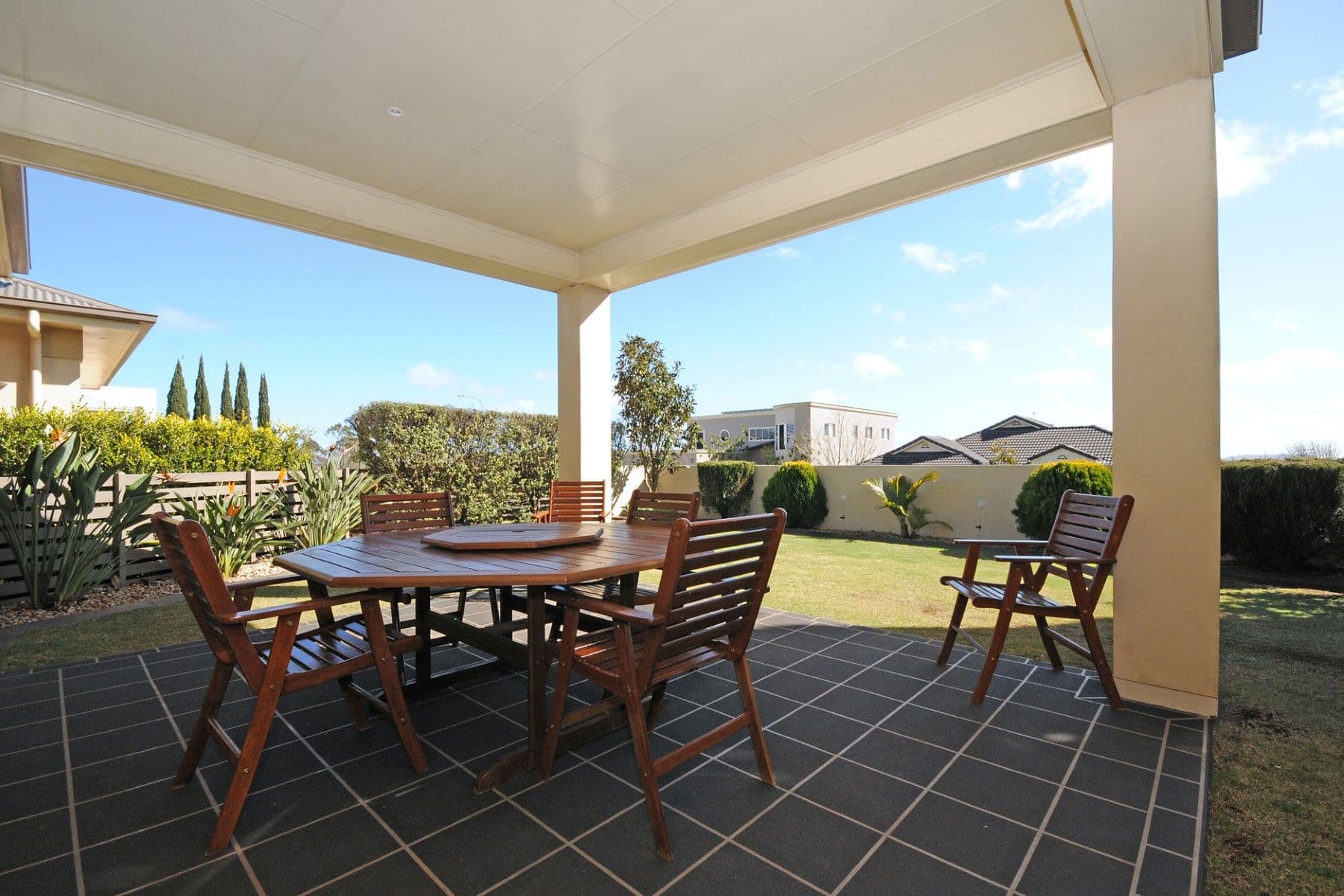 16 Howard Street, MIDDLE RIDGE QLD 4350, Middle Ridge - Thumbnail 2