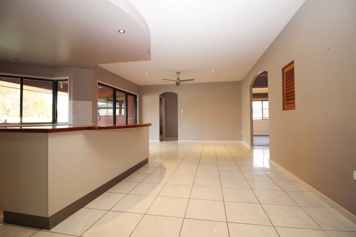 29 Joel Ernest Drive, Emerald QLD 4720, Emerald - Thumbnail 7