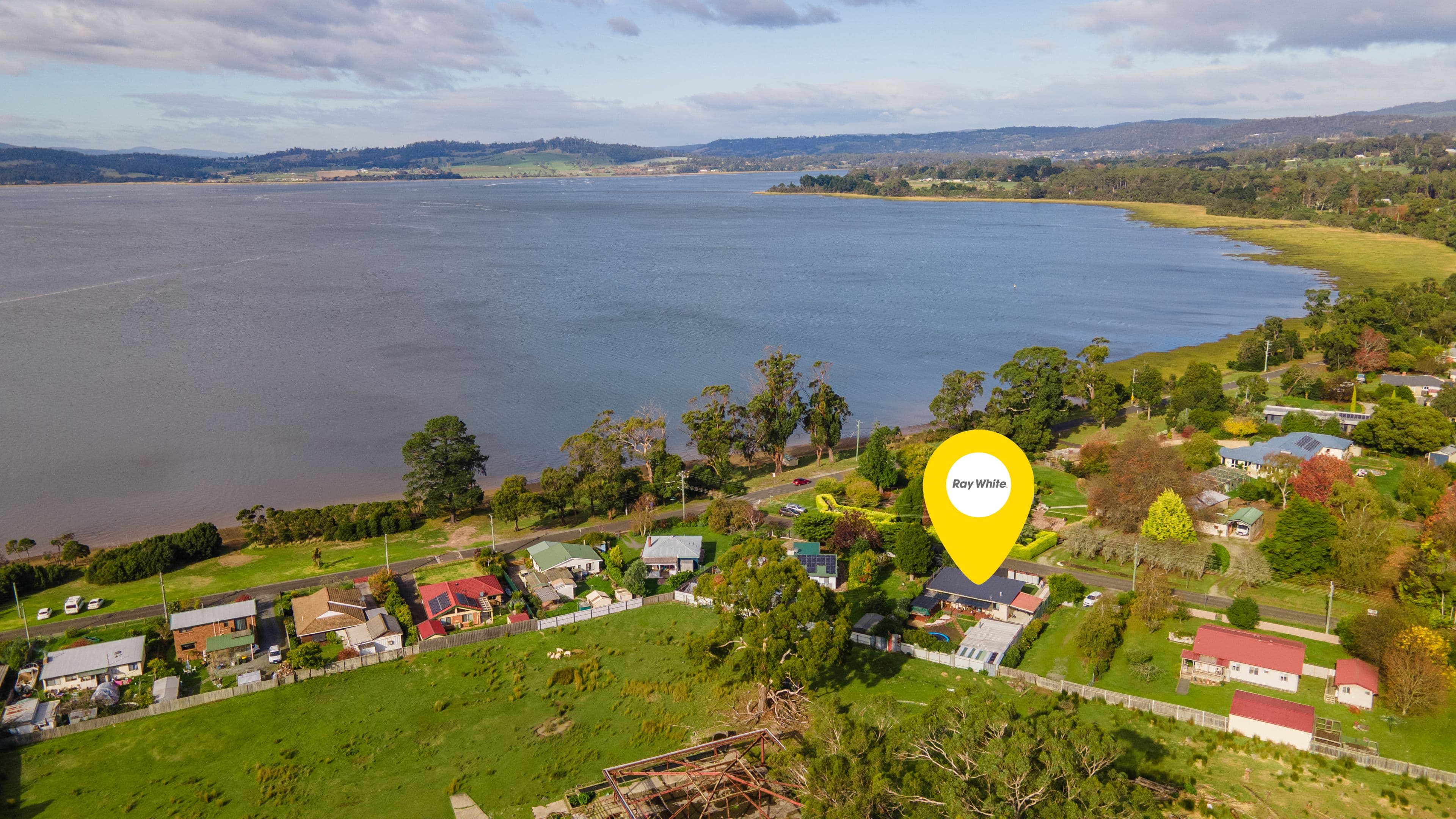 37 Swan Point Road, Swan Point TAS 7275, Swan Point - Thumbnail 2