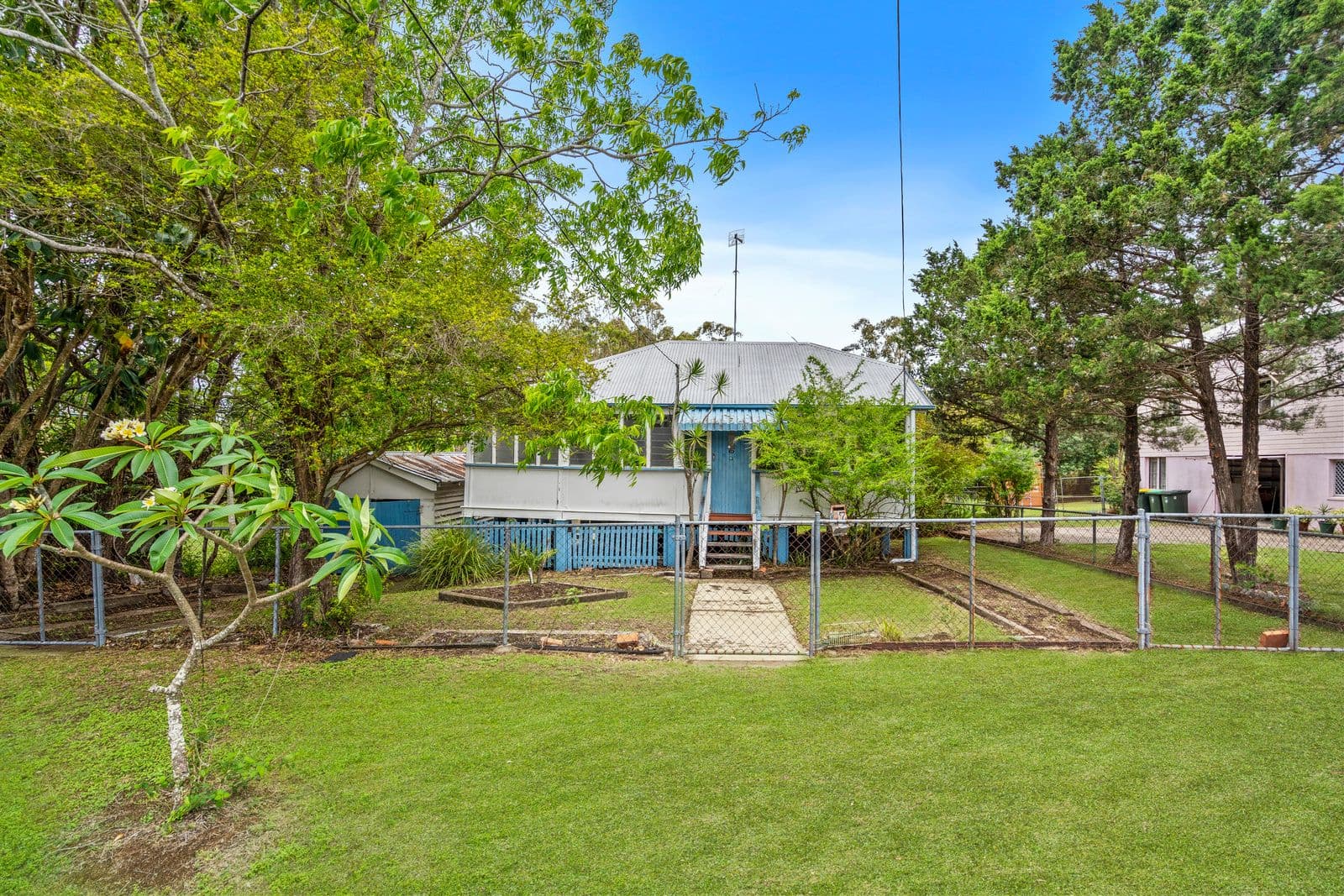 15 Broadmere Street, Annerley QLD 4103, Annerley - Image 1