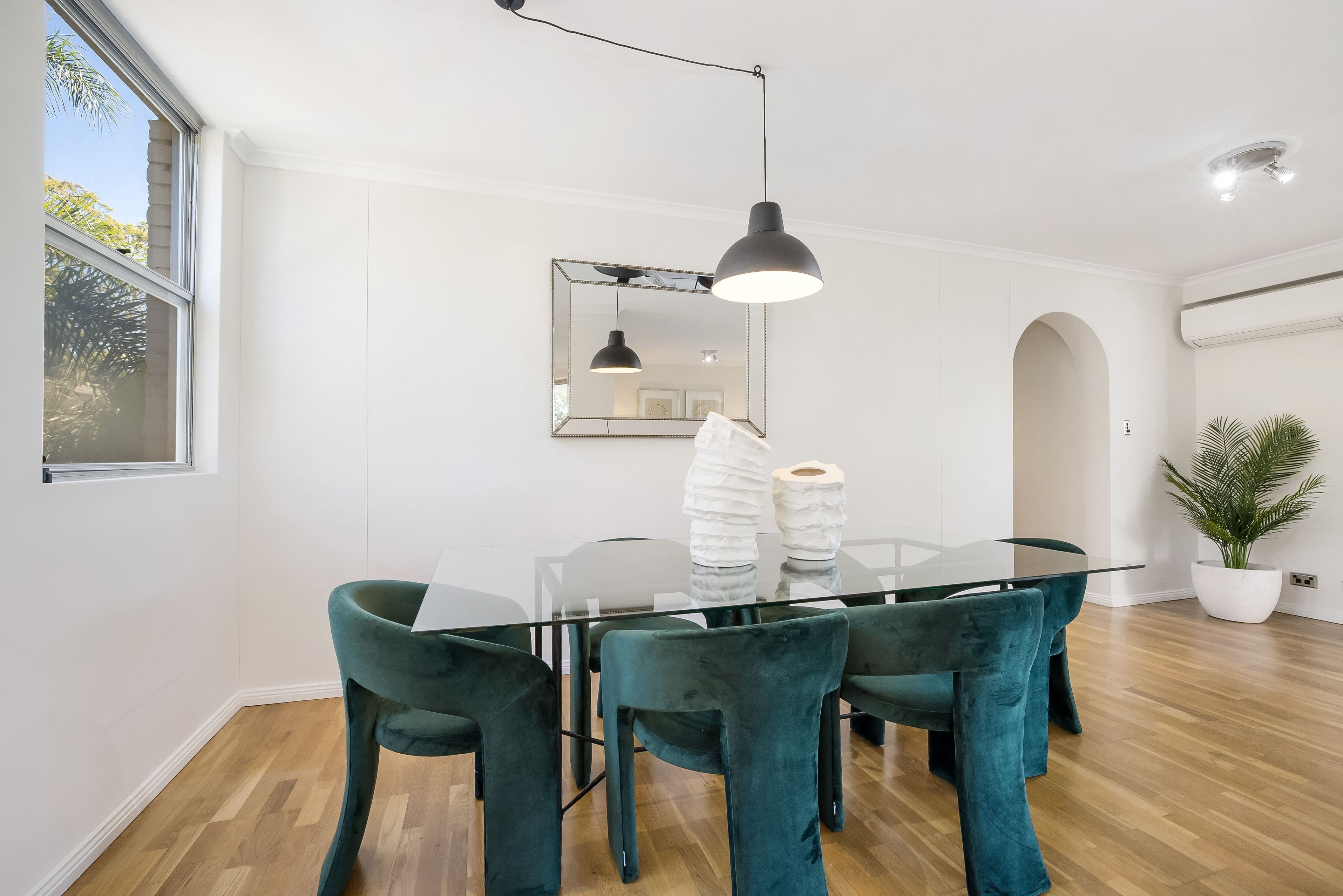2/6 Lawson Close, Cranbourne VIC 3977, Cranbourne - Thumbnail 3