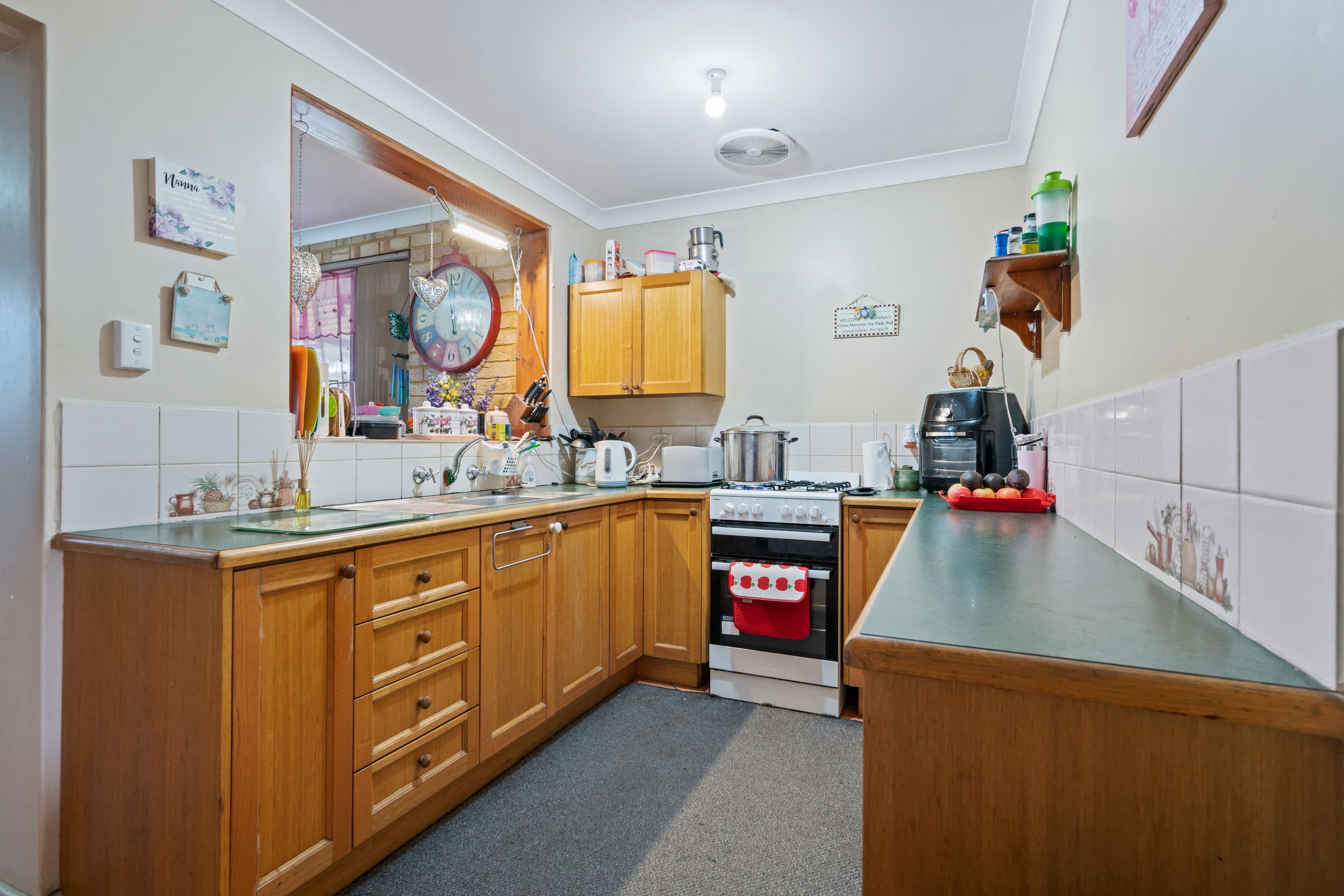 4 Angas Place, Thornlie WA 6108, Thornlie - Thumbnail 2