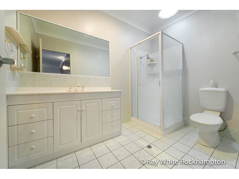 1 Booker Street, Park Avenue QLD 4701, Park Avenue - Thumbnail 8