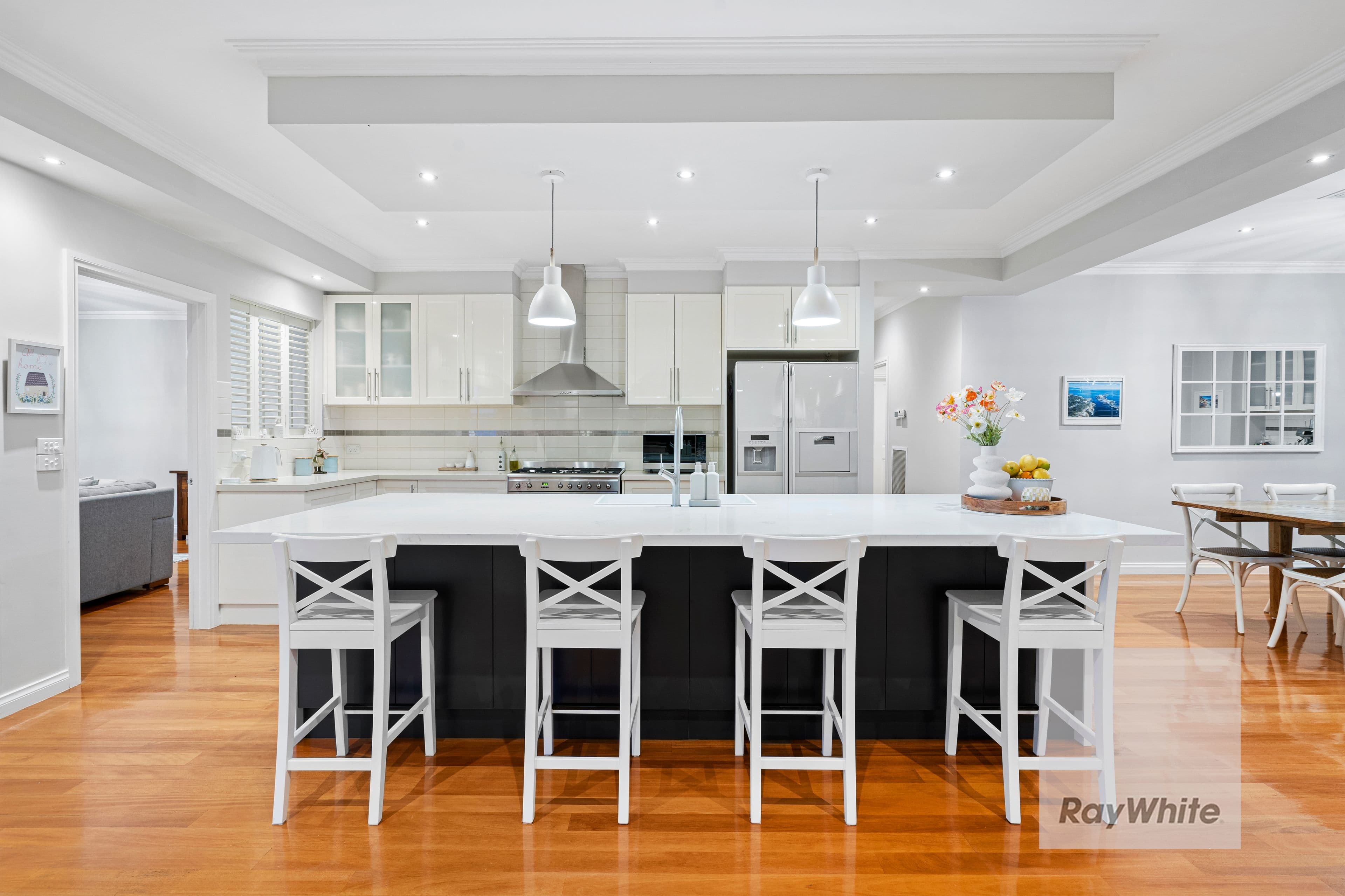 19 Thrush Street, South Morang VIC 3752, South Morang - Thumbnail 2