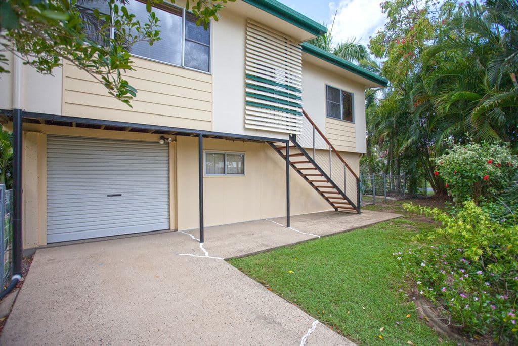 8 Stott Street, Bucasia QLD 4750, Bucasia - Image 1