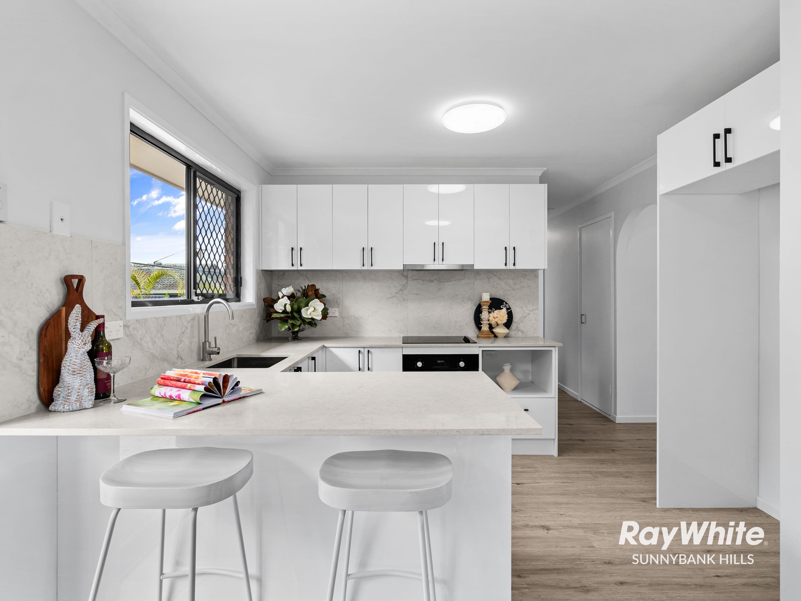 4 HIGHCREST Drive, Browns Plains QLD 4118, Browns Plains - Thumbnail 4