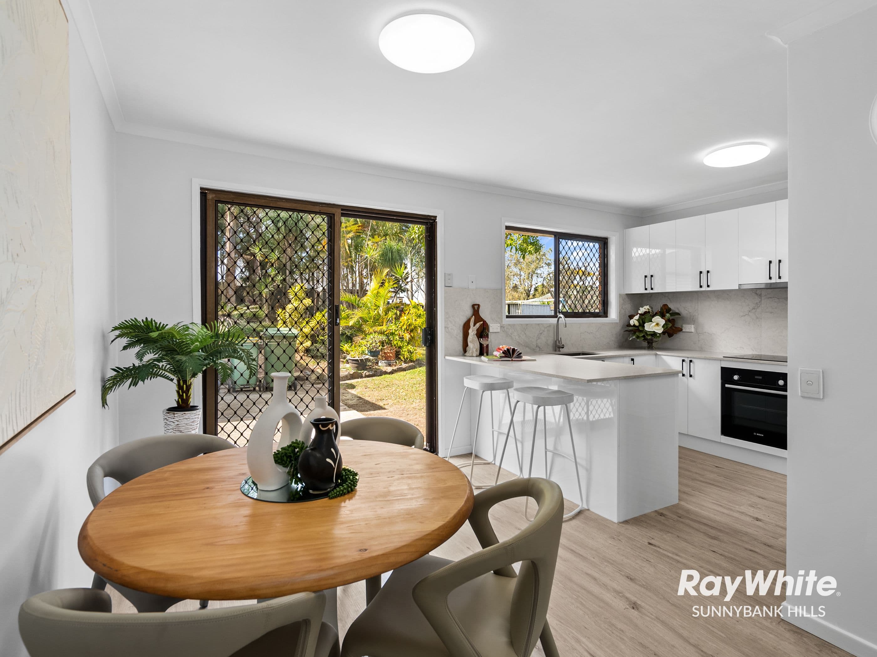 4 HIGHCREST Drive, Browns Plains QLD 4118, Browns Plains - Thumbnail 8
