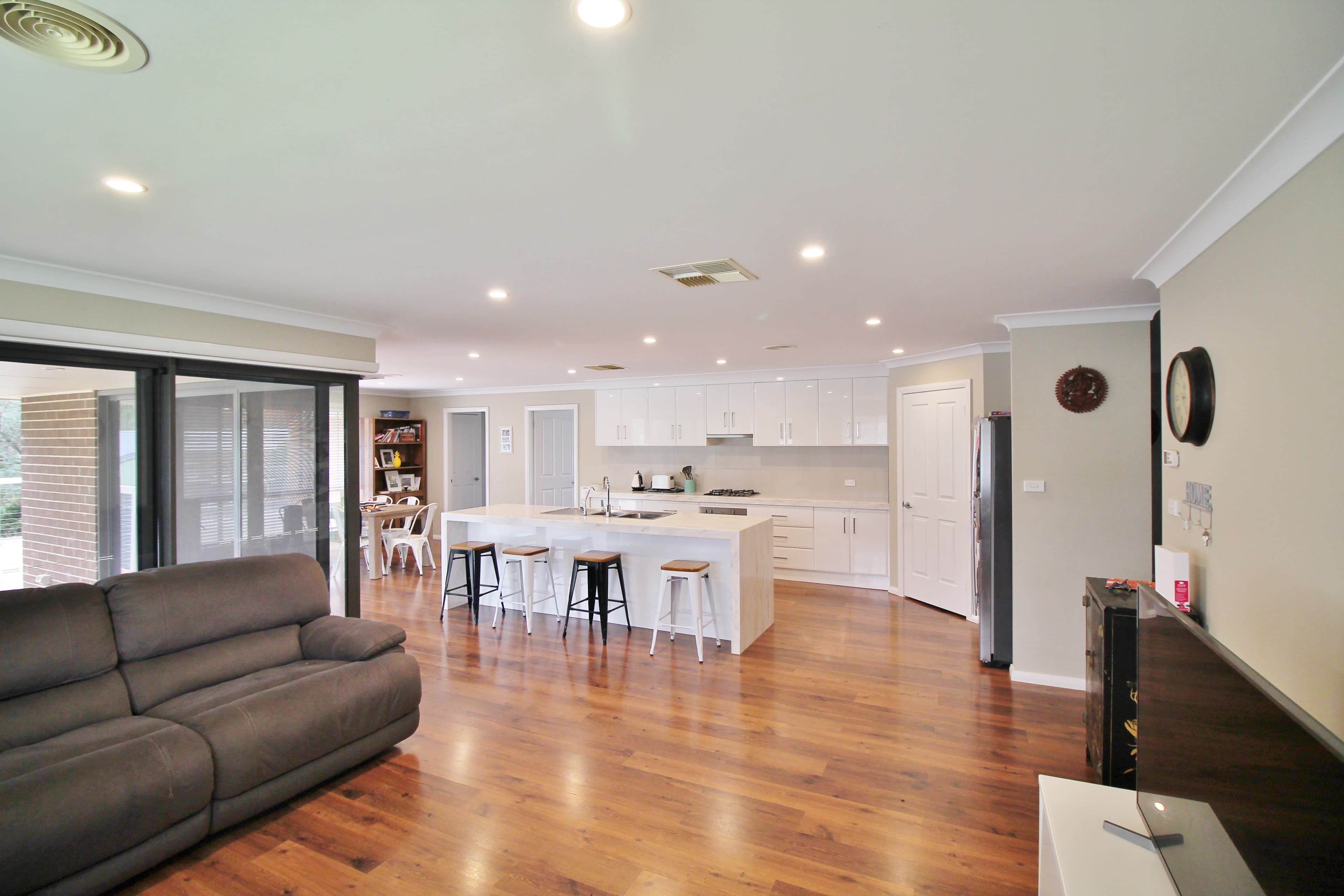 28 Jordan Place, Young NSW 2594, Young - Thumbnail 6