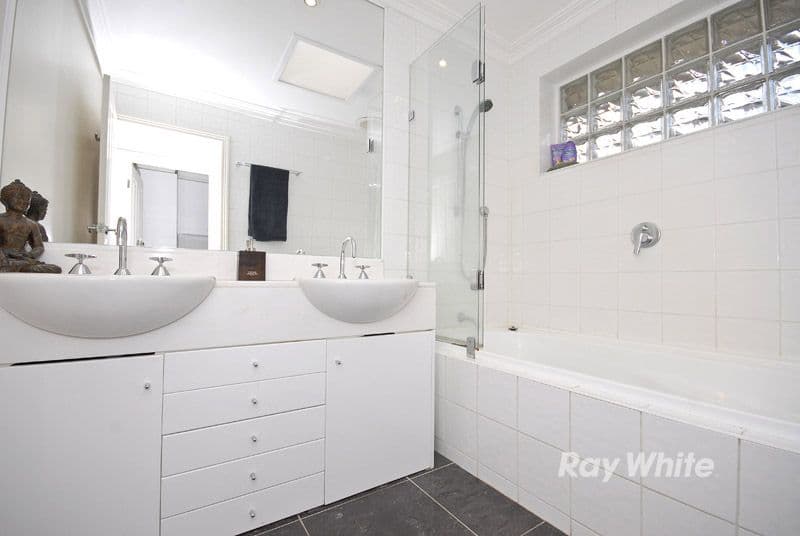 39 Gateshead Drive, WANTIRNA SOUTH VIC 3152, Wantirna South - Thumbnail 8