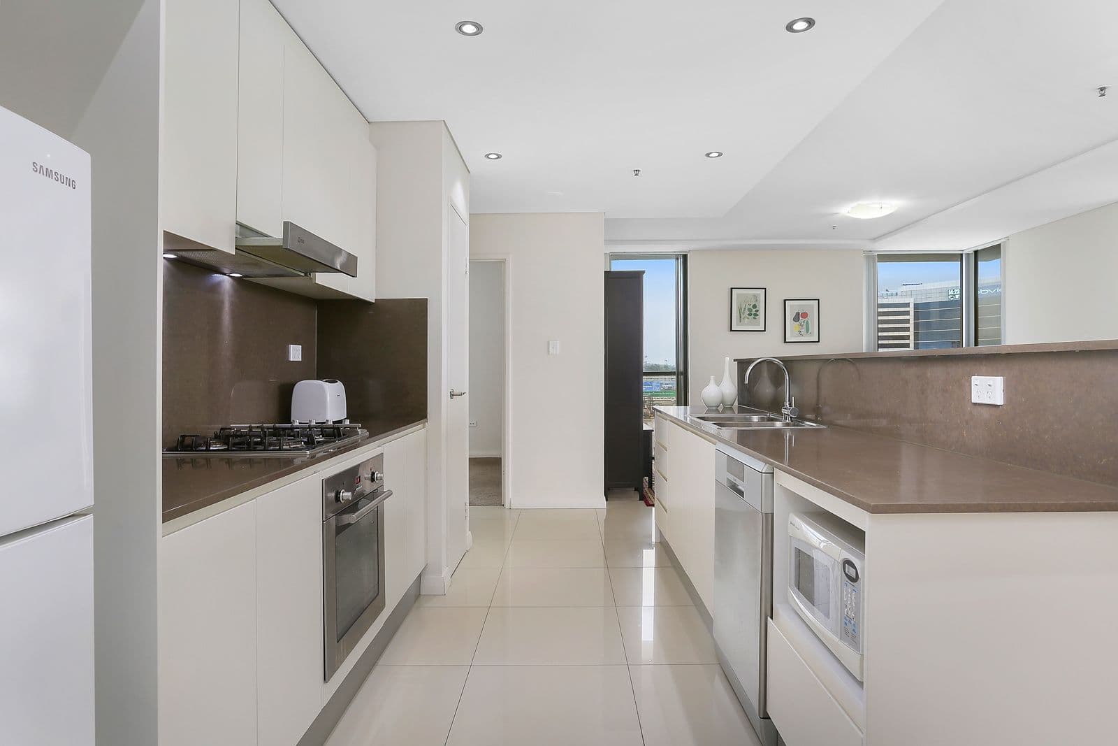 111 High Street, Mascot NSW 2020, Mascot - Thumbnail 2