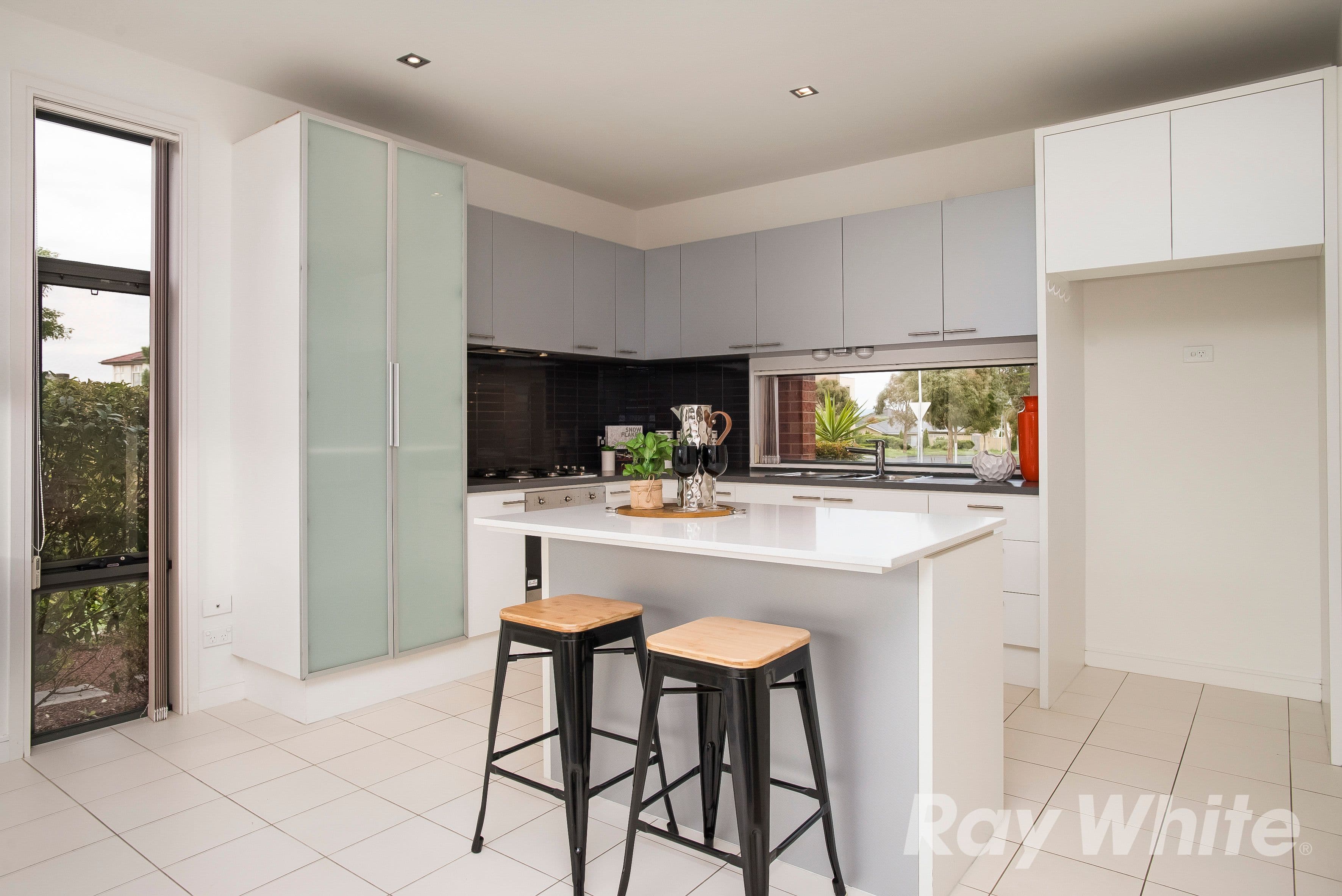 42 Stadium Circuit, Mulgrave VIC 3170, Mulgrave - Thumbnail 3