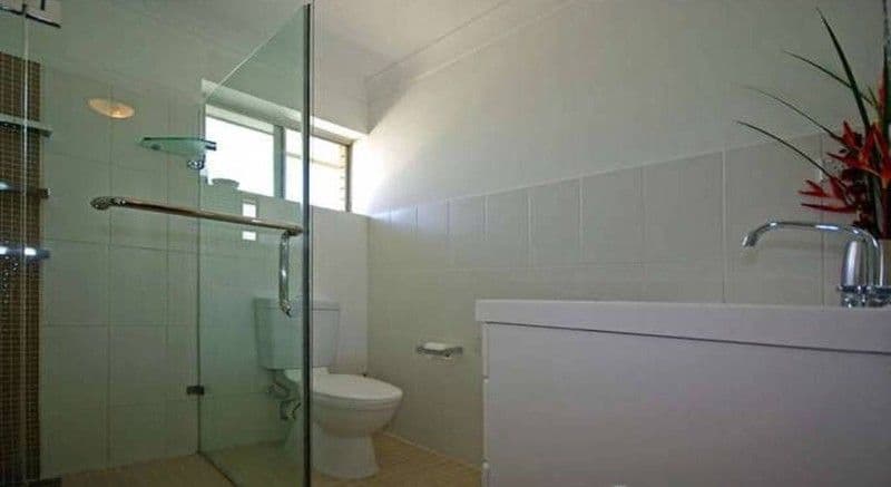 32 Beatrice Street, GREENSLOPES QLD 4120, Greenslopes - Thumbnail 3