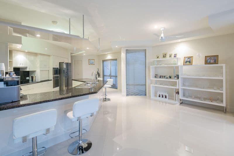 10 Folkstone Place, Runaway Bay QLD 4216, Runaway Bay - Thumbnail 6