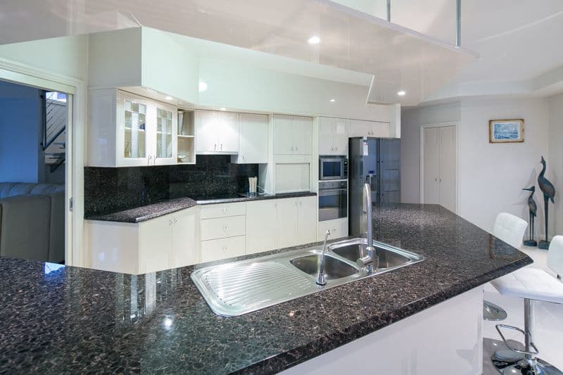 10 Folkstone Place, Runaway Bay QLD 4216, Runaway Bay - Thumbnail 7