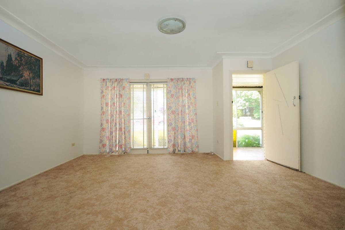 25 McIntyre Street, CENTENARY HEIGHTS QLD 4350, Centenary Heights - Thumbnail 2