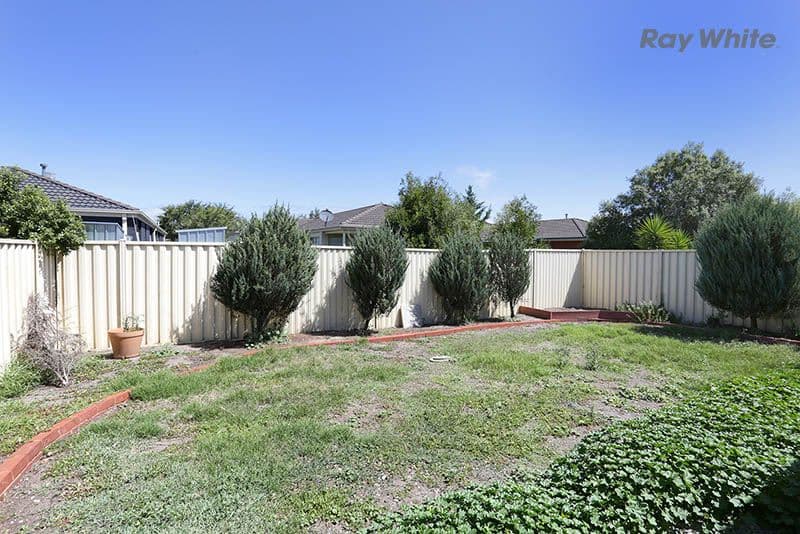 4 Beveridge Court, Point Cook VIC 3030, Point Cook - Thumbnail 6
