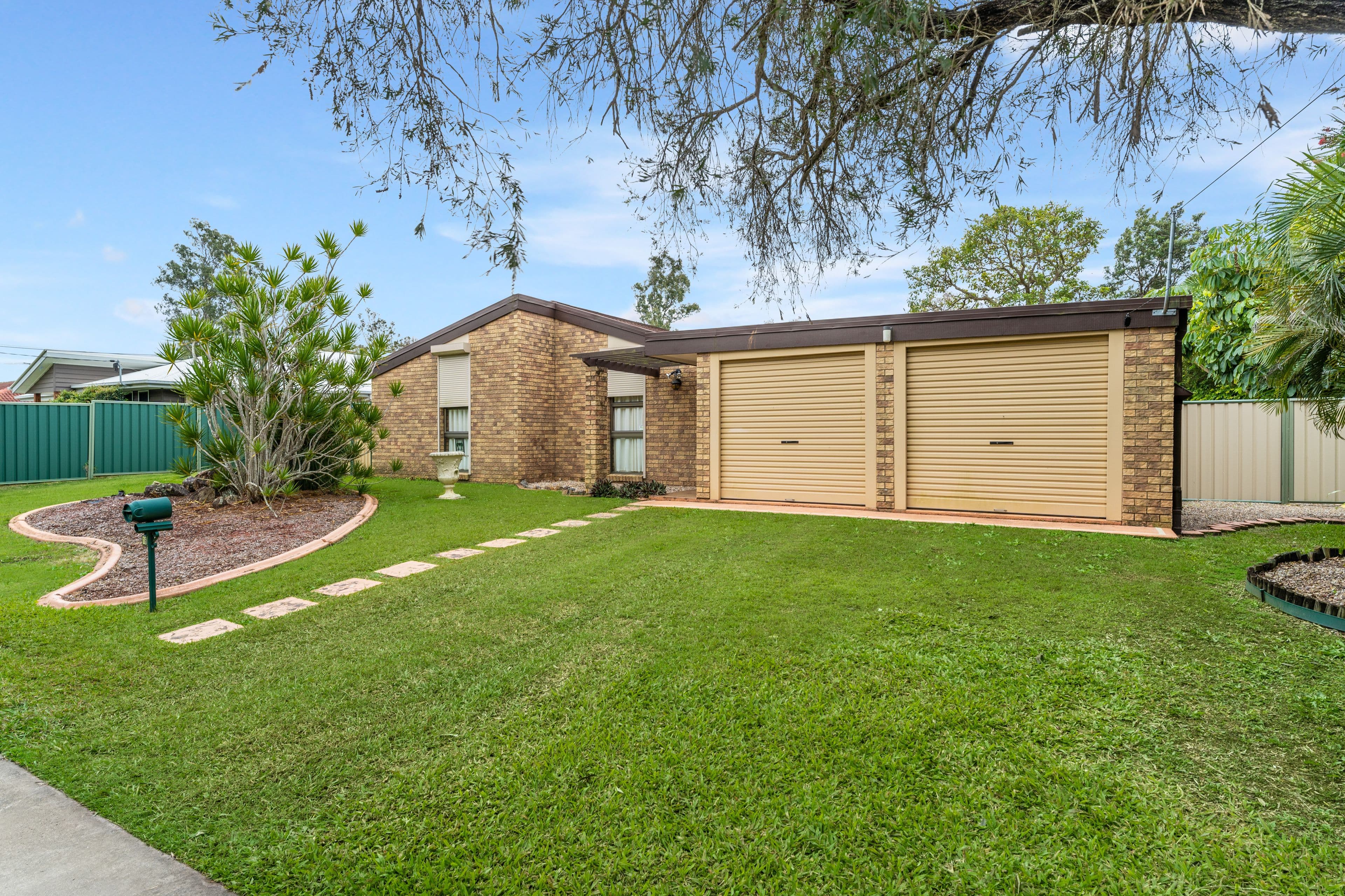 16 Concorde Drive, Loganholme QLD 4129, Loganholme - Thumbnail 2