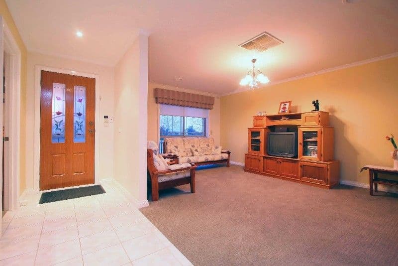 40 Stillman Drive, MILL PARK VIC 3082, Mill Park - Thumbnail 8