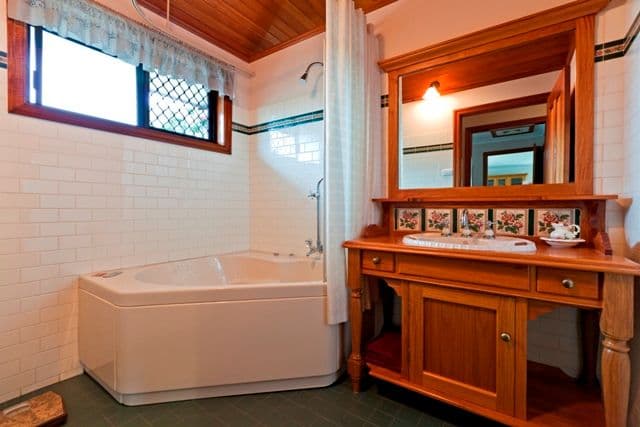 12 Monica Street, ROCHEDALE SOUTH QLD 4123, Rochedale South - Thumbnail 6