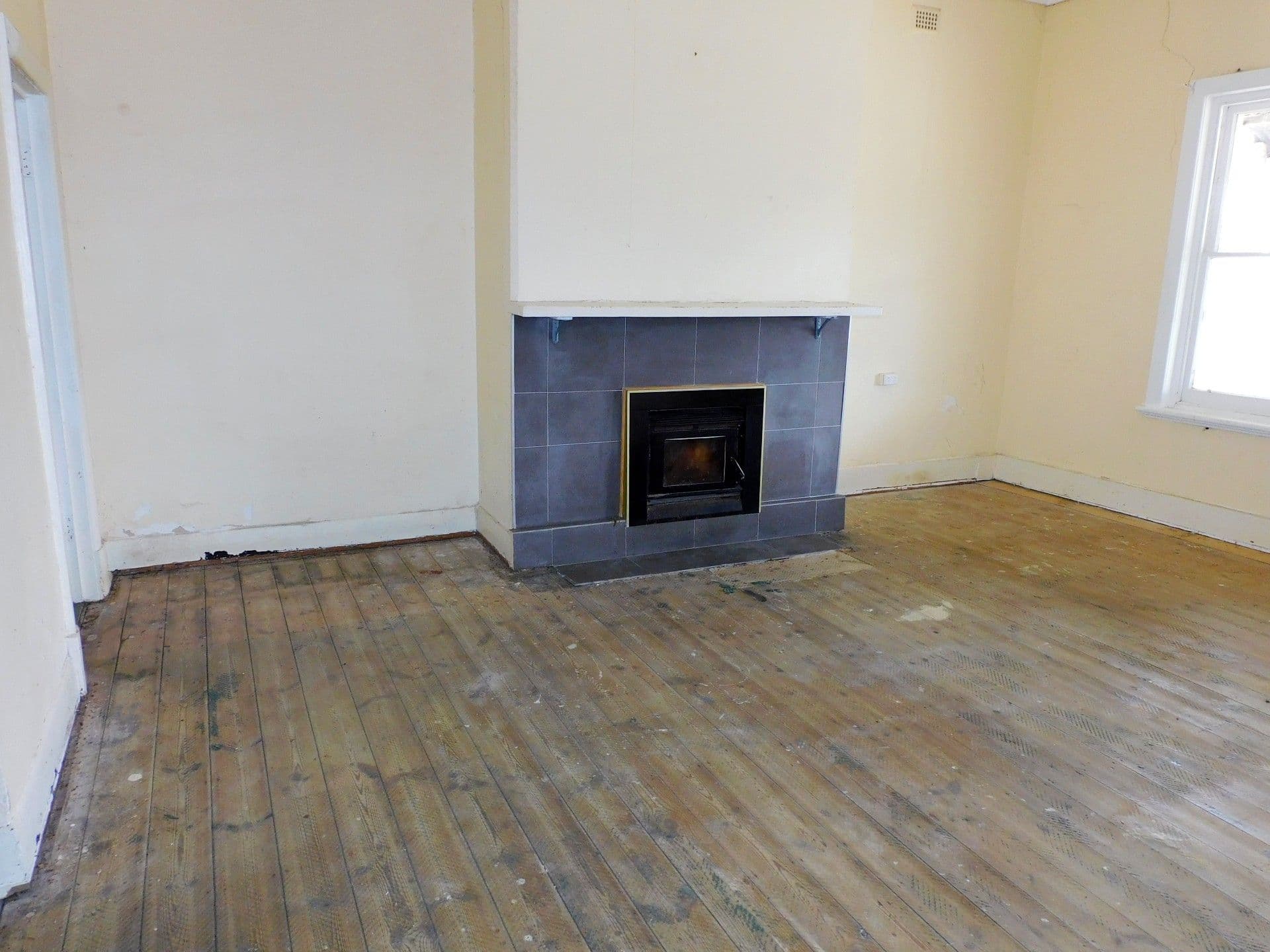 44 Adamson Terrace, Bordertown SA 5268, Bordertown - Thumbnail 2