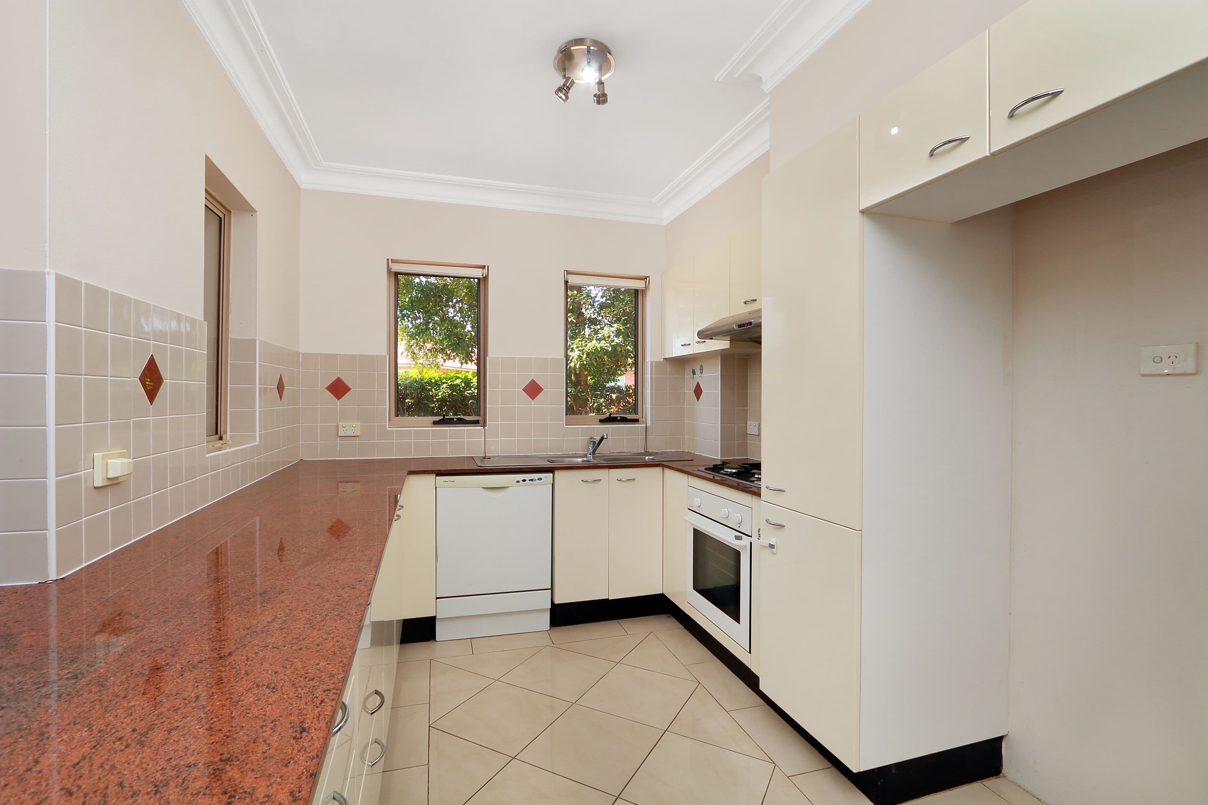 227 Princes Highway, Kogarah NSW 2217, Kogarah - Thumbnail 2