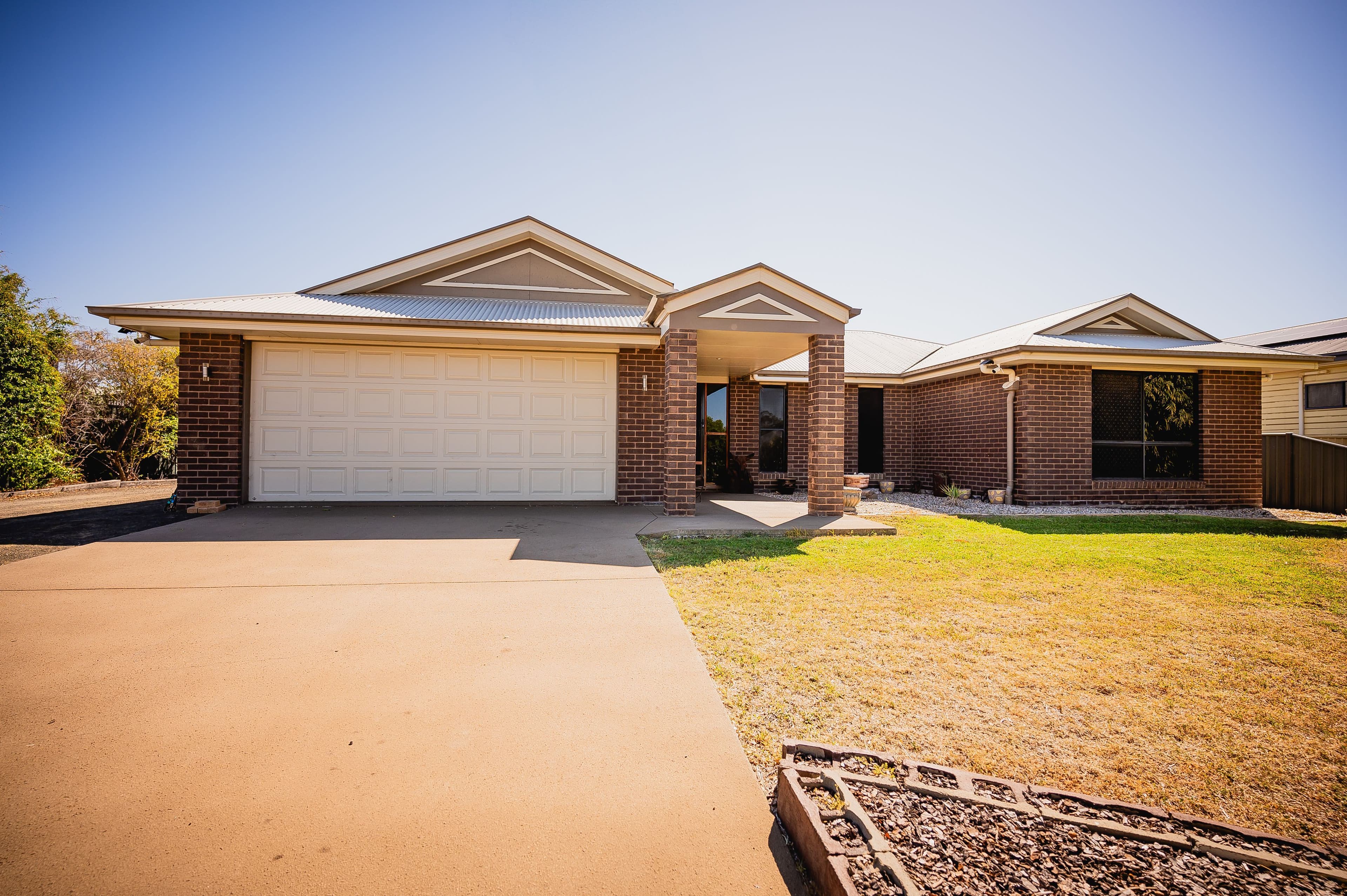 7 Beetson Drive, Roma QLD 4455, Roma - Thumbnail 2