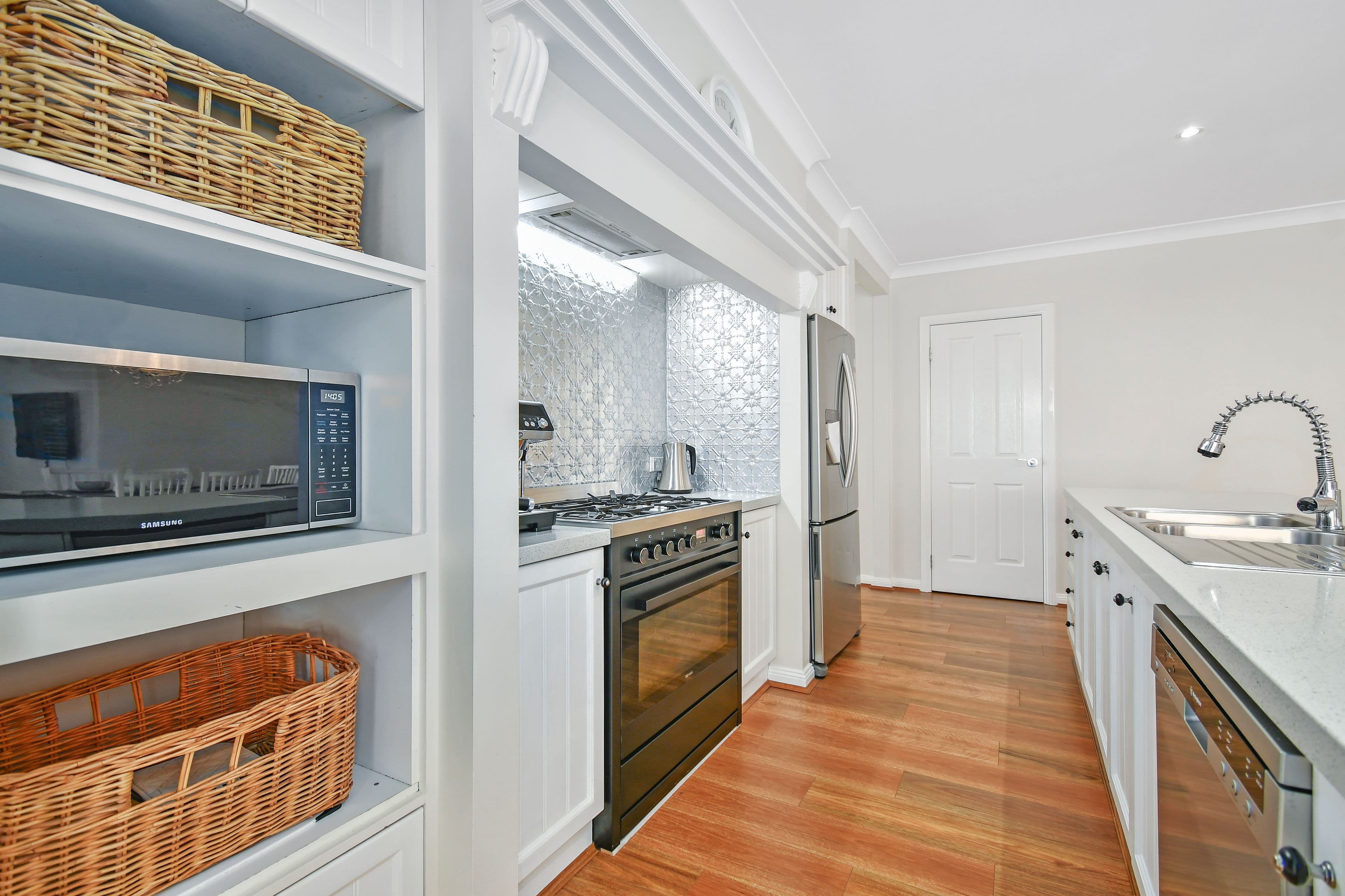 15 Pioneers Crescent, Pakenham VIC 3810, Pakenham - Thumbnail 6
