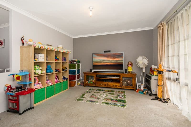 11 Caranja Court, Warnbro WA 6169, Warnbro - Thumbnail 4