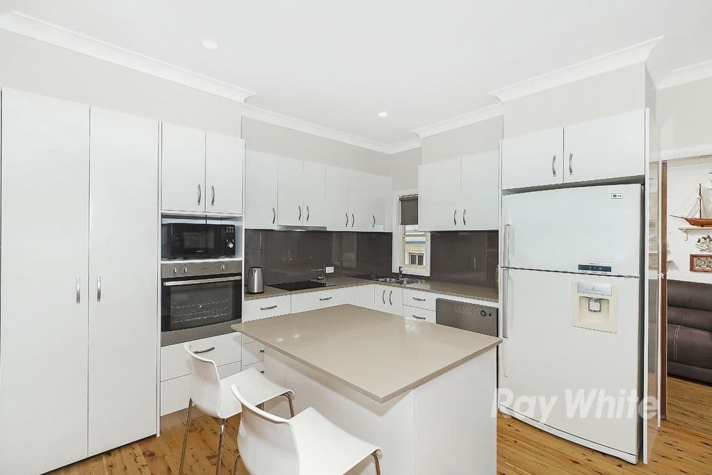9 Gretel Crescent, Booragul - Thumbnail 4