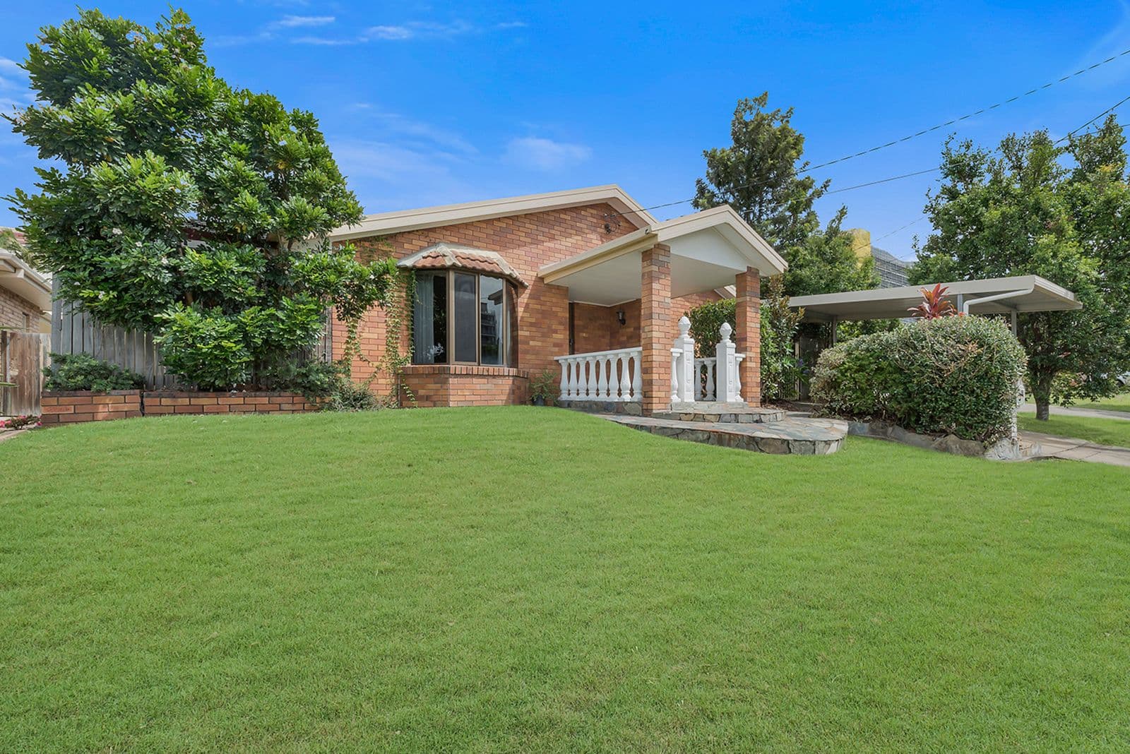 24 Khandalla Street, Upper Mount Gravatt QLD 4122, Upper Mount Gravatt - Thumbnail 2
