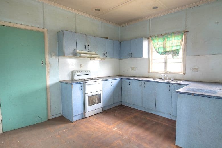 184 South Station Road, SILKSTONE QLD 4304, Silkstone - Thumbnail 4