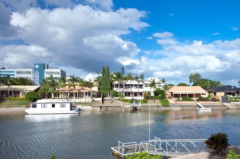 5 Daimler Drive, BUNDALL QLD 4217, Bundall - Thumbnail 5