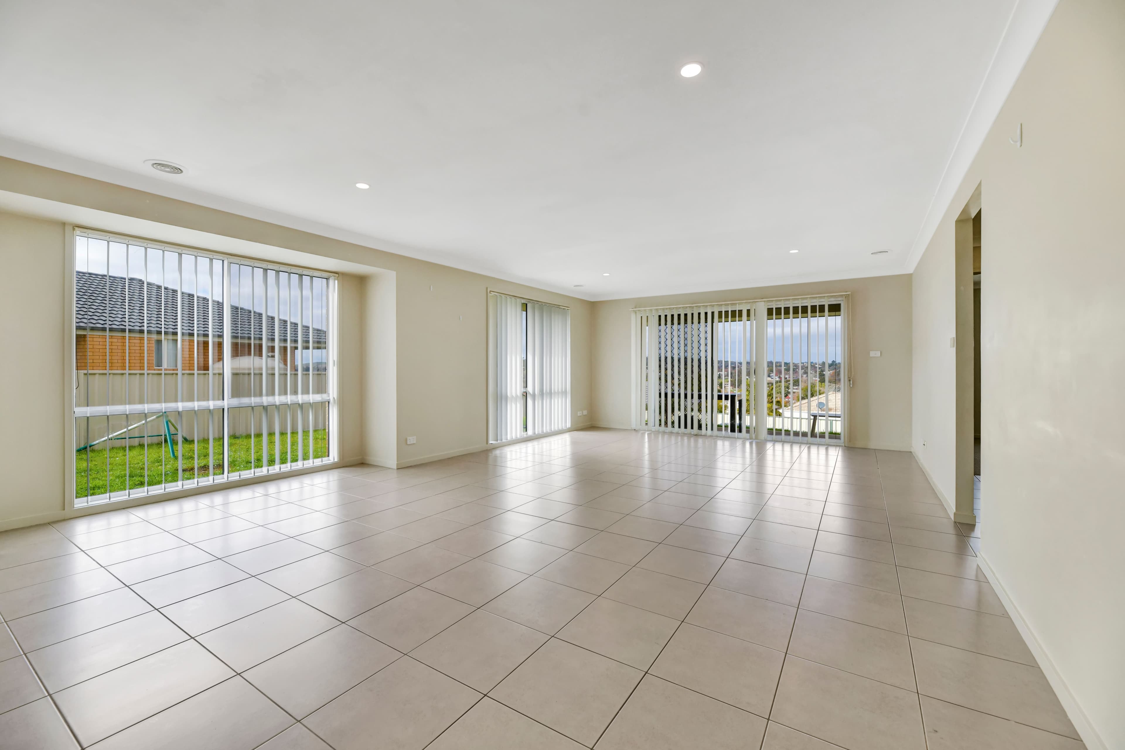 42 Honeyman Drive, Orange NSW 2800, Orange - Thumbnail 4