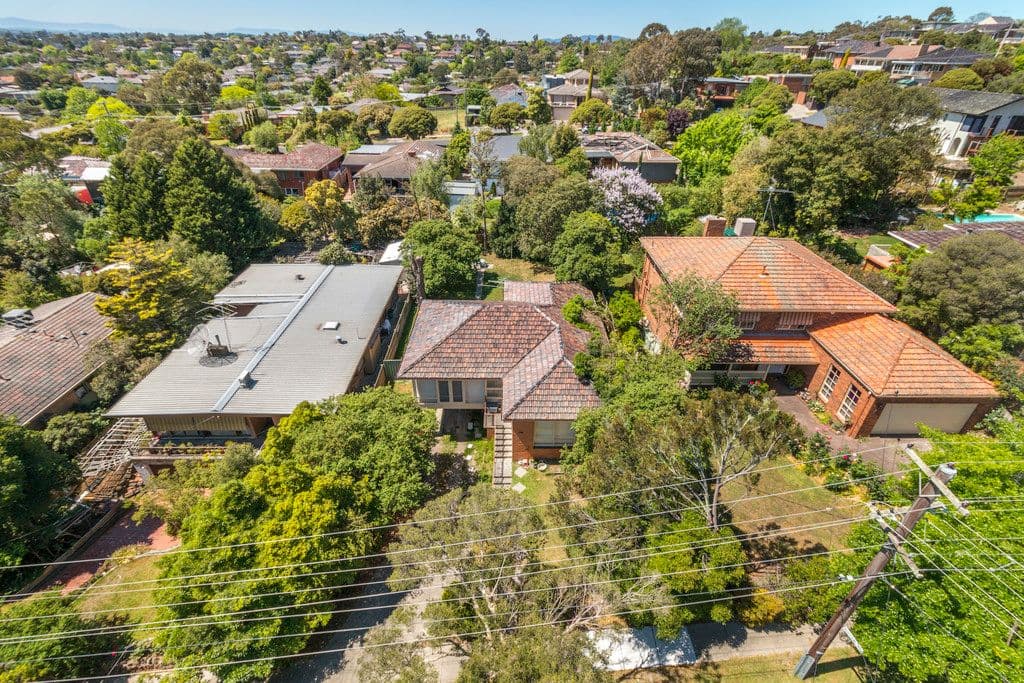 10 Howitt Drive, Templestowe Lower VIC 3107, Templestowe Lower - Thumbnail 4