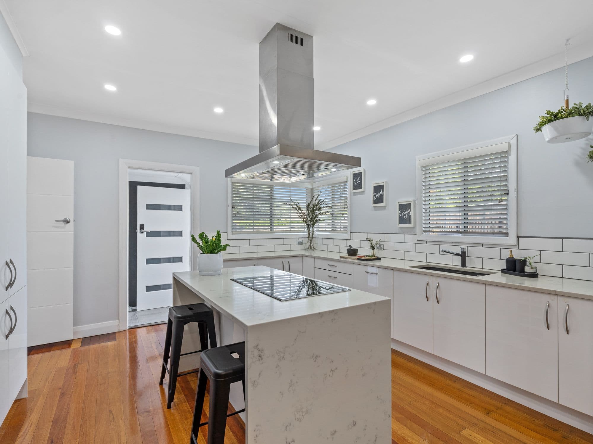 85 Sunshine Avenue, Tarragindi QLD 4121, Tarragindi - Thumbnail 4