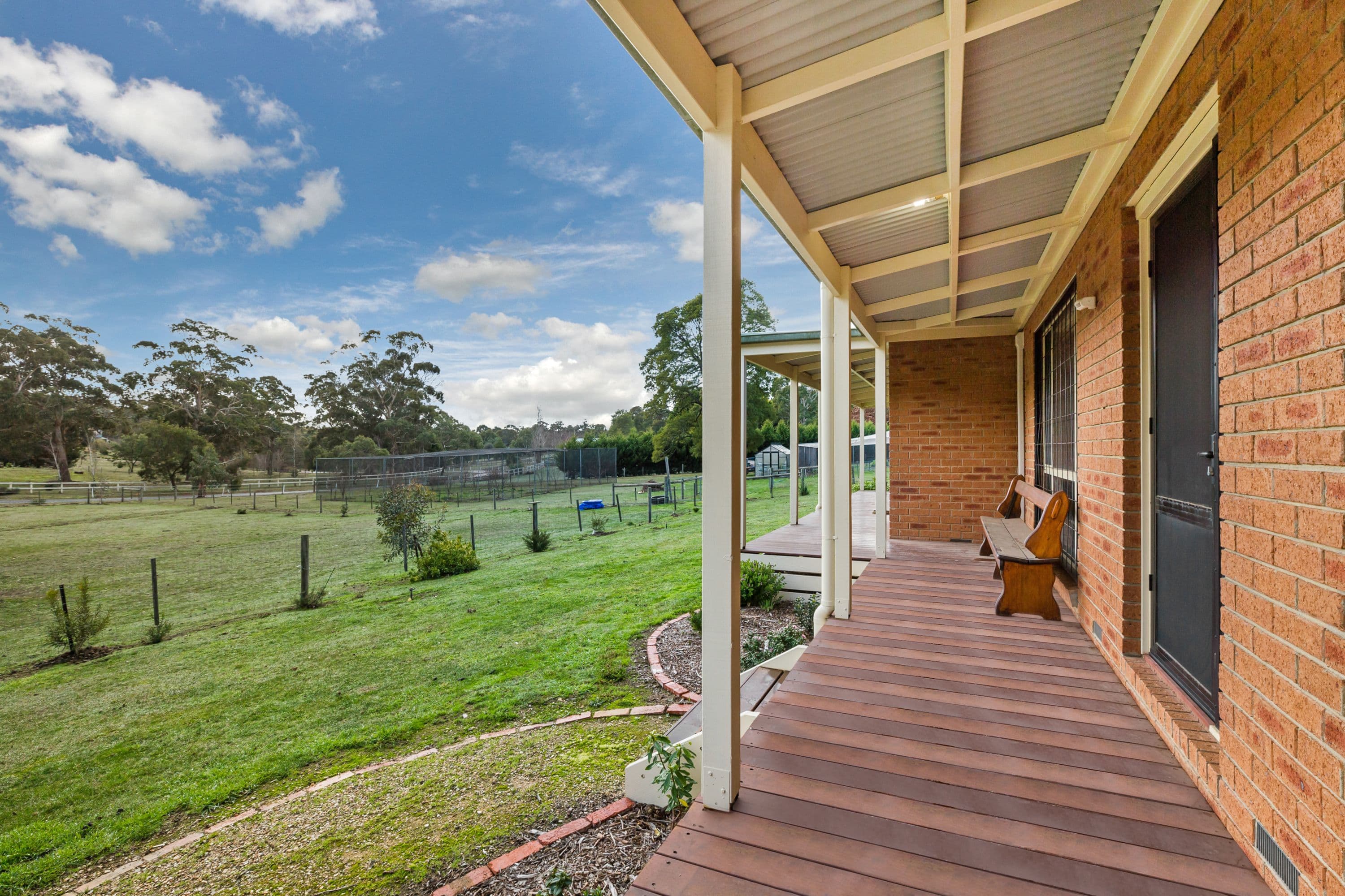 6 Greenwood Grove, Woodend VIC 3442, Woodend - Thumbnail 2