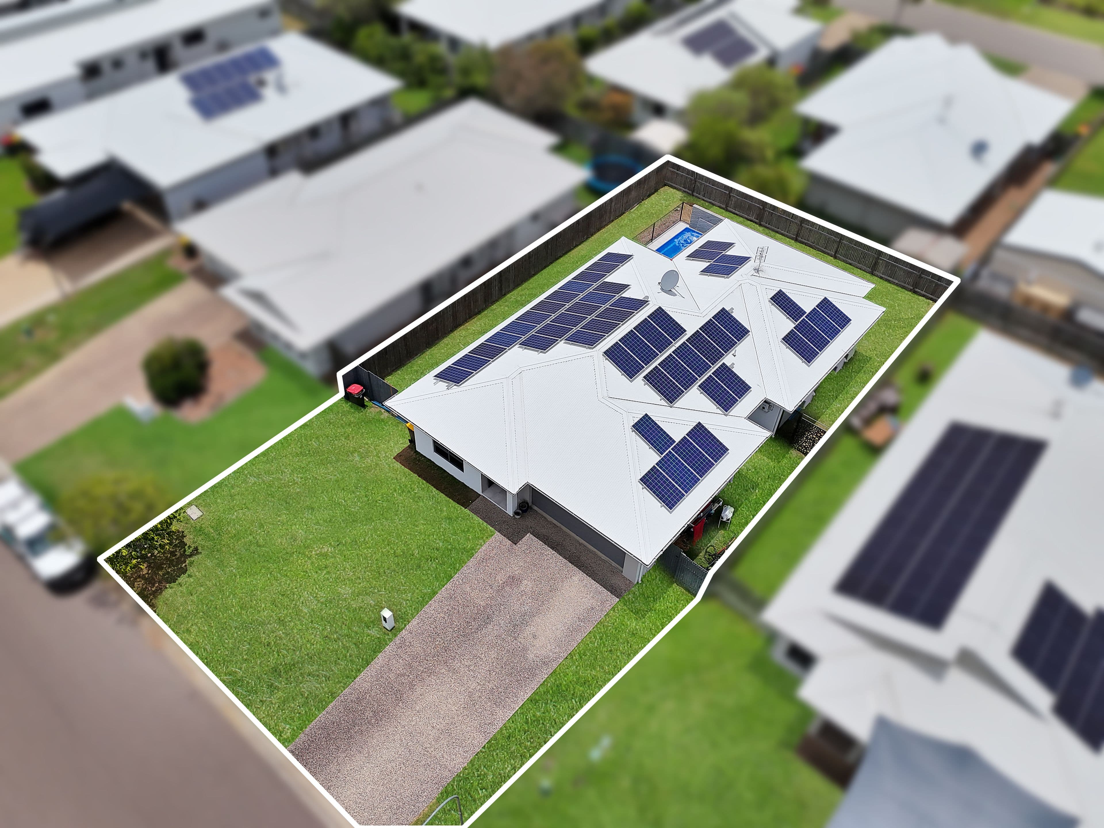 8 Eloise Street, Mount Low QLD 4818, Mount Low - Thumbnail 2