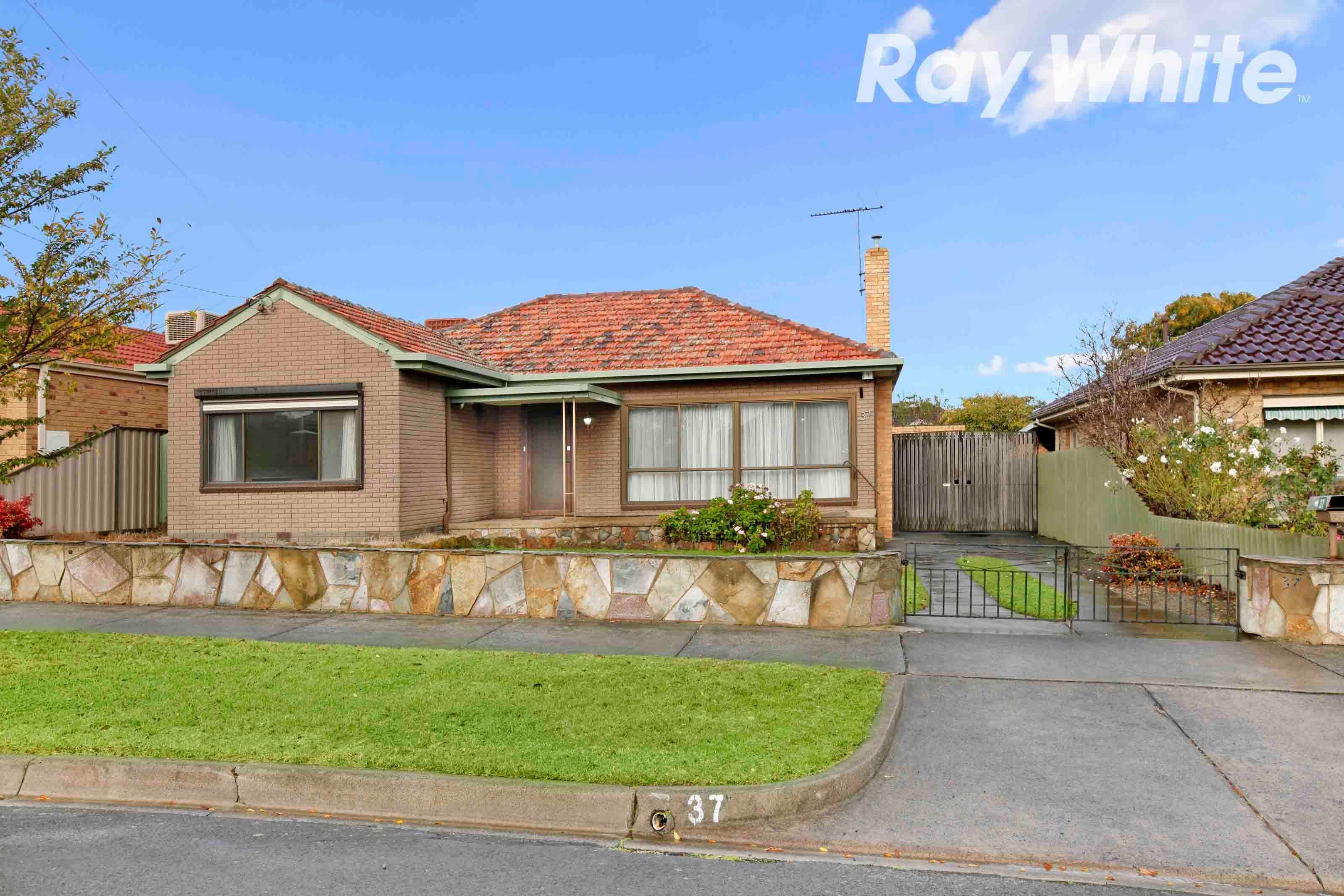 37 Fulham Grove, Reservoir VIC 3073, Reservoir - Image 1