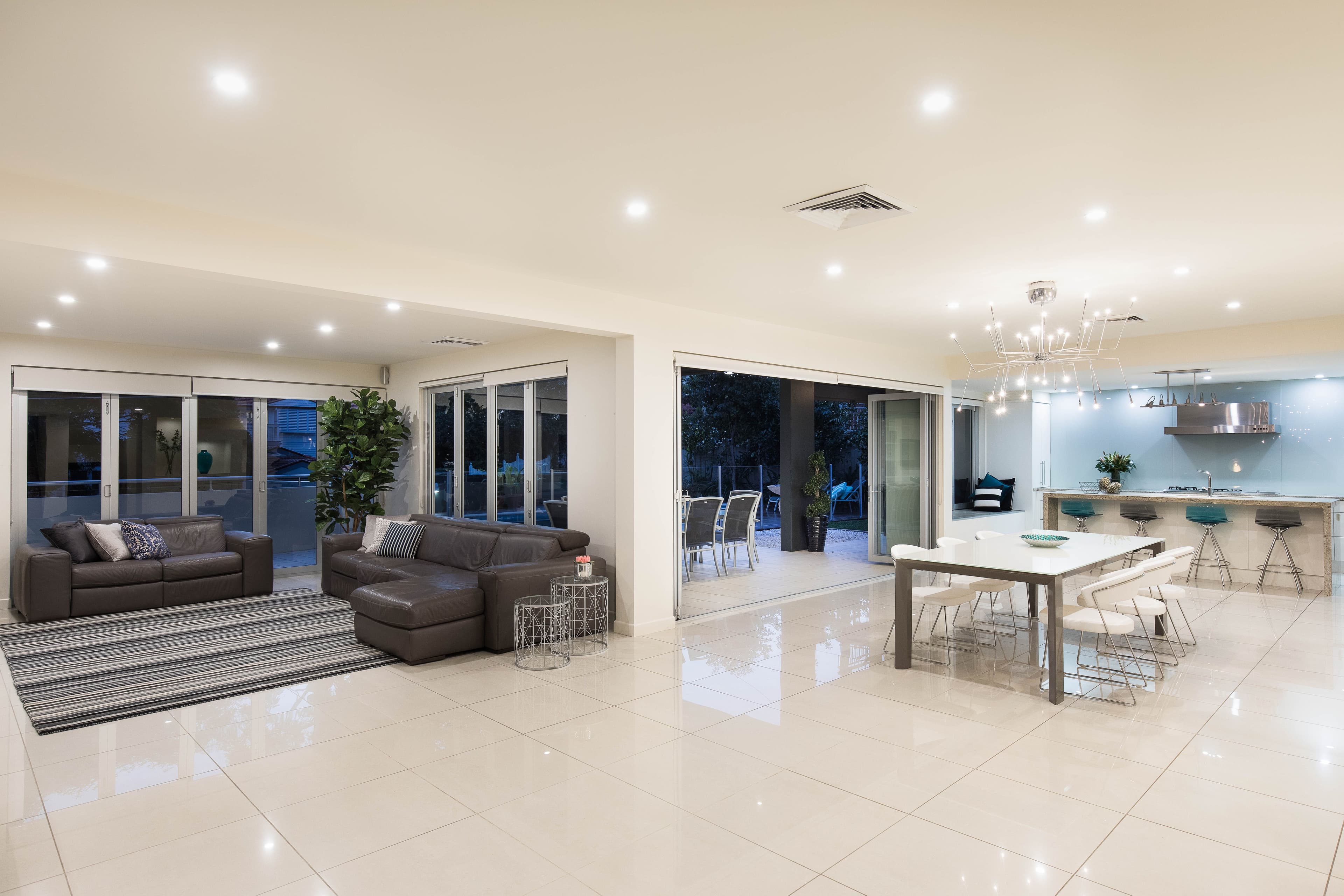 33 Aaron Avenue, Hawthorne QLD 4171, Hawthorne - Thumbnail 4