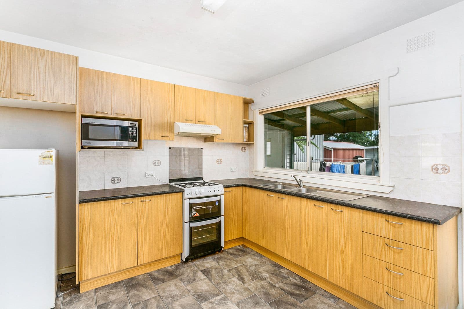 30 Simpson Parade, Albion Park - Thumbnail 7