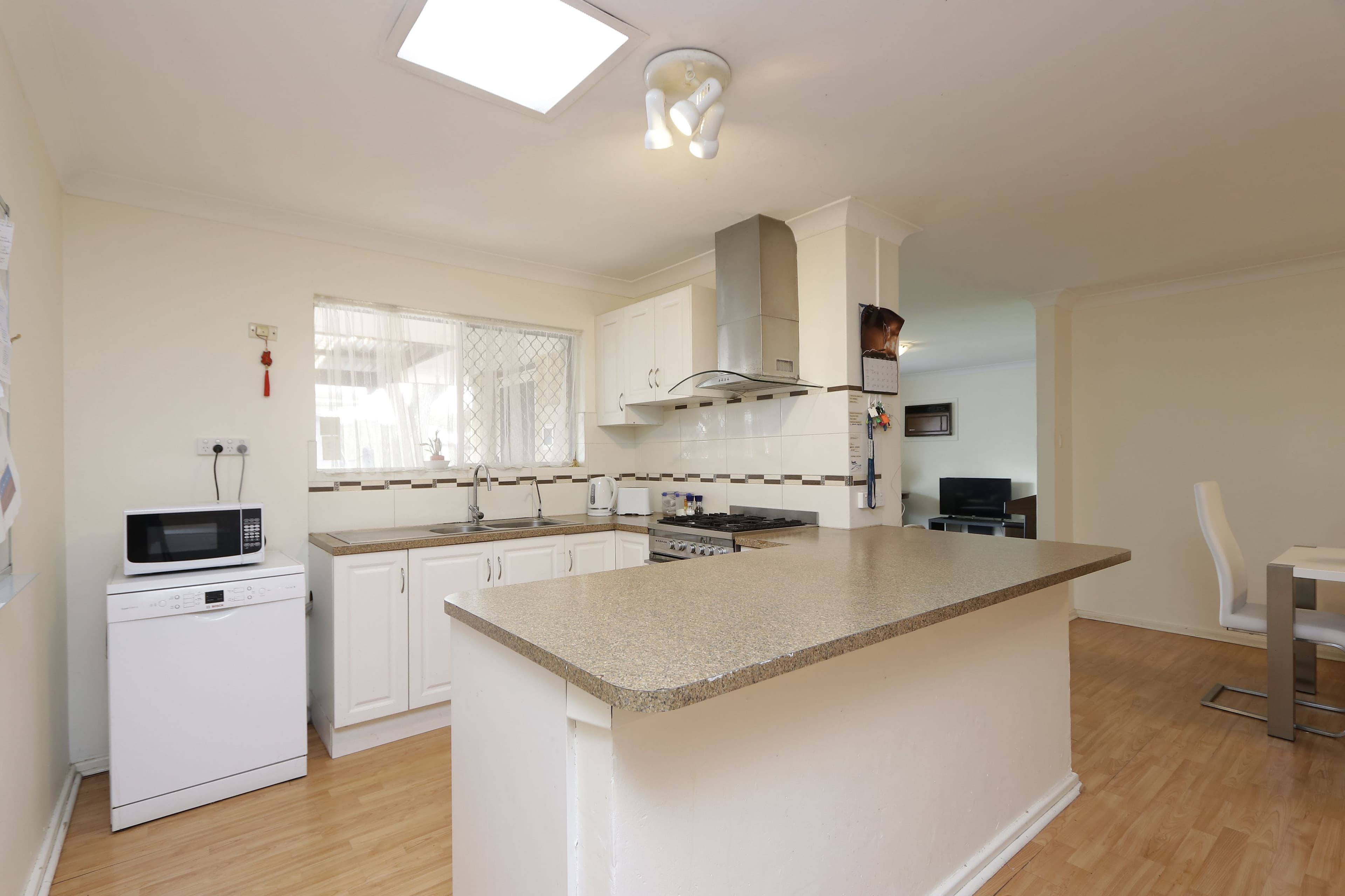1 Newman Place, Kenwick WA 6107, Kenwick - Thumbnail 8