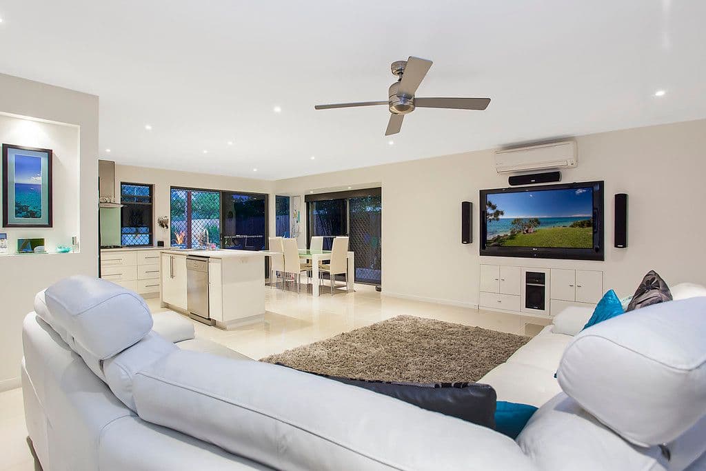 7 Walnut Street, ELANORA QLD 4221, Elanora - Image 1