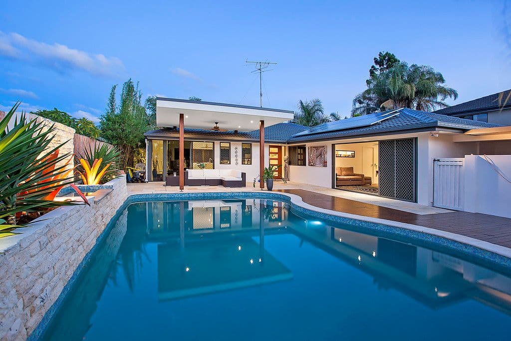 7 Walnut Street, ELANORA QLD 4221, Elanora - Thumbnail 2