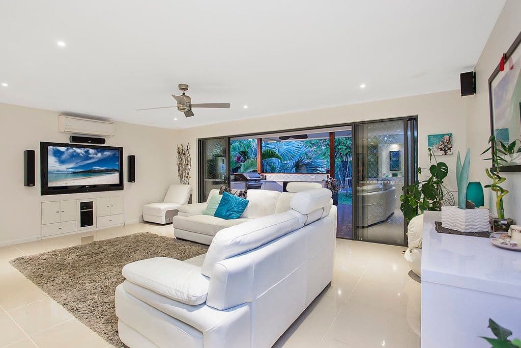 7 Walnut Street, ELANORA QLD 4221, Elanora - Thumbnail 7